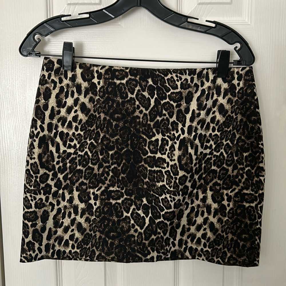 Alice + Olivia leopard print mini skirt
